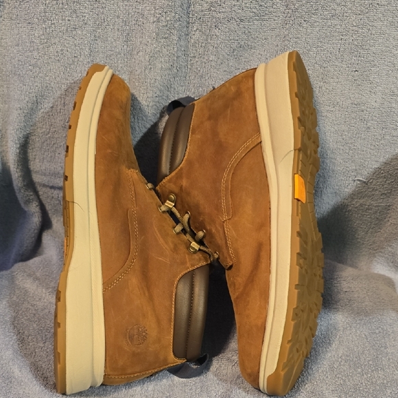 Timberland Men\'s Tan Leather Chukka Boots